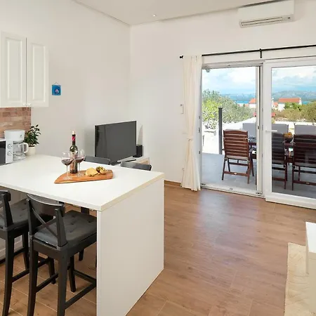 Sun Spalato Cikas * Μούρτερ