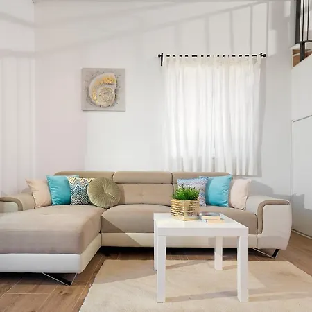 别墅 Sun Spalato Cikas 穆泰尔岛