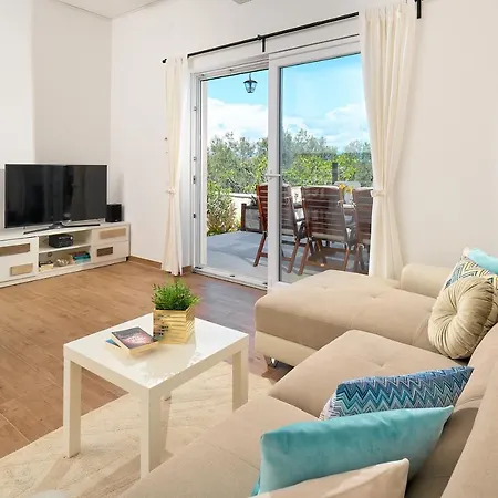 Sun Spalato Cikas * Murter