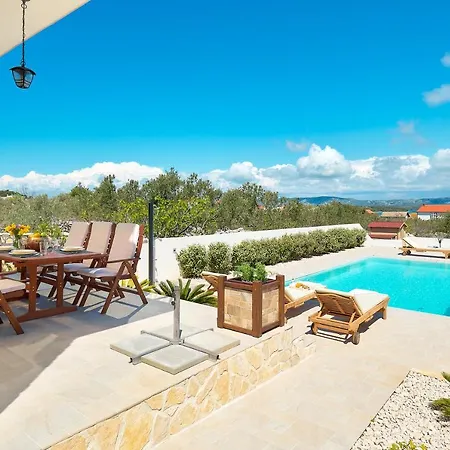 Sun Spalato Cikas Villa *